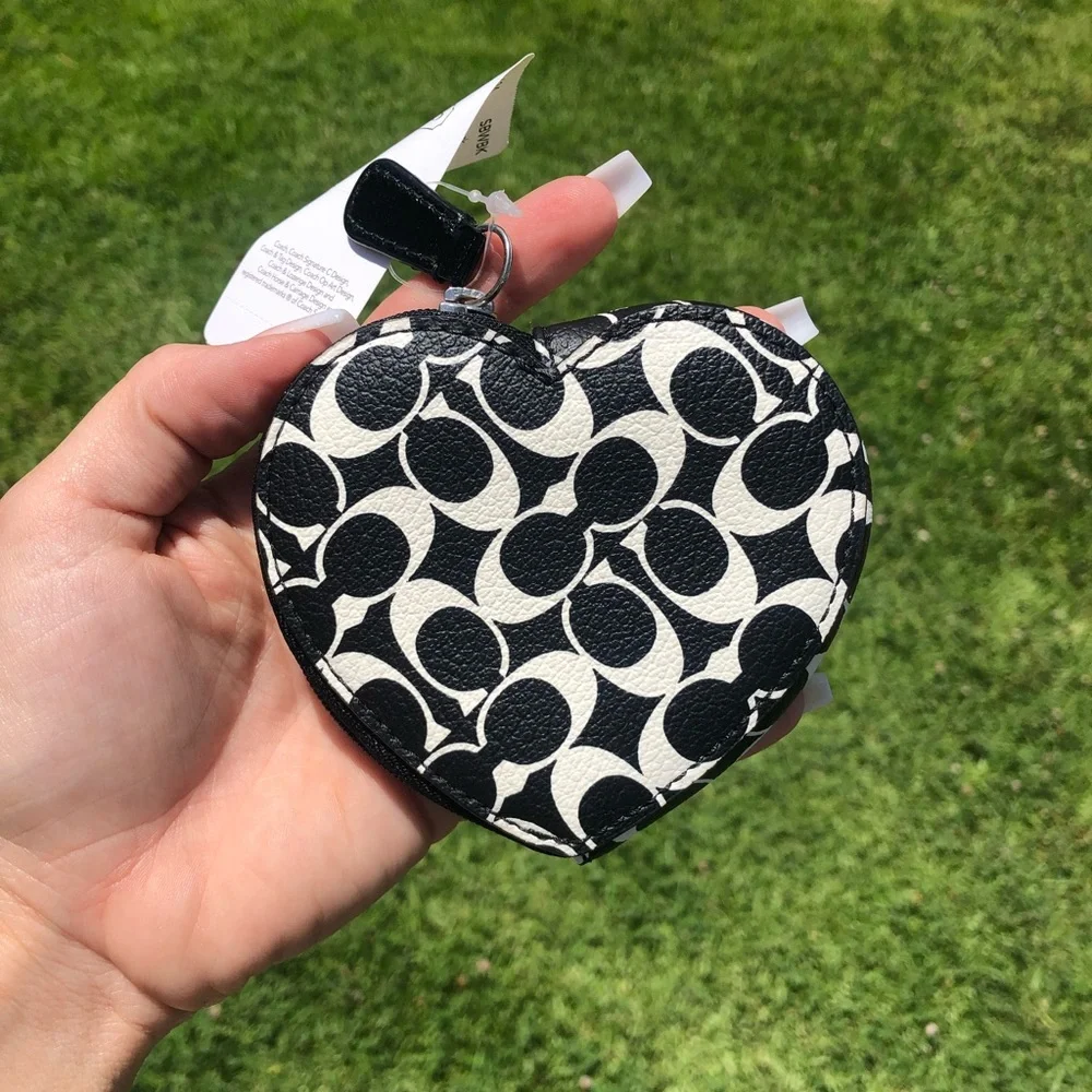 Coach Heart Coin Purse-black - Picture 2 of 4